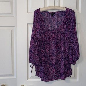 Banana Republic Size Medium Navy & Purple Print Top